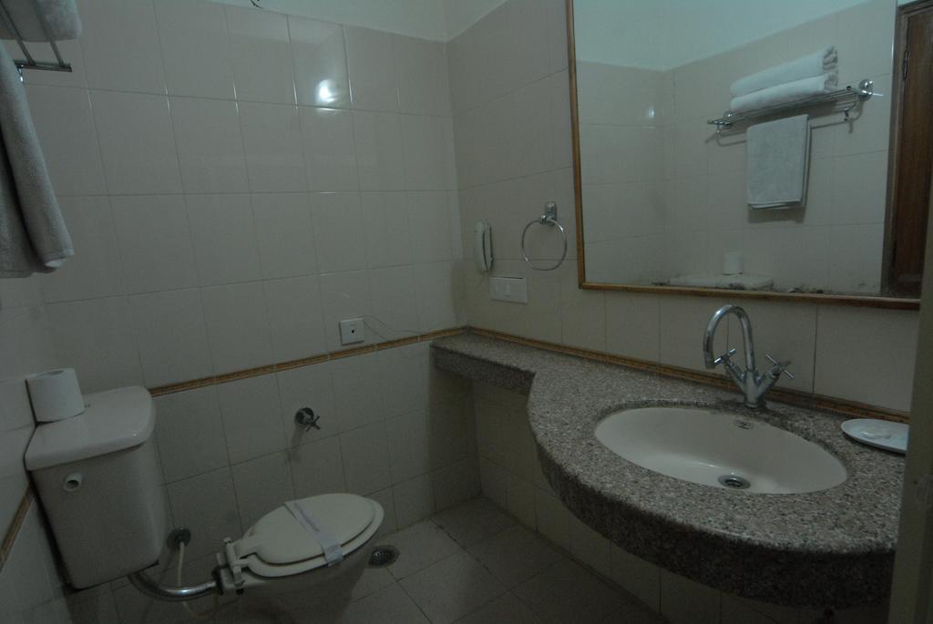 The Komfort Inn Chandīgarh Zimmer foto